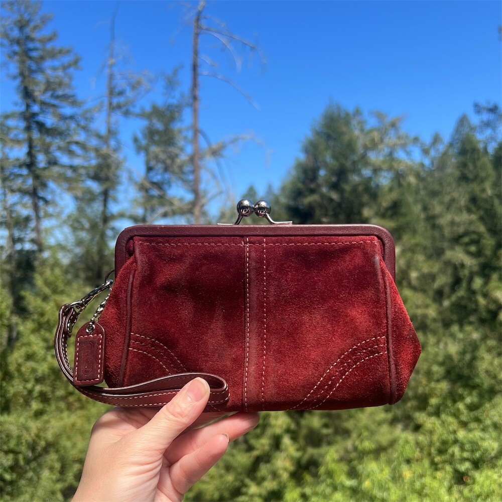 COACH VINTAGE Burgundy Suede KissLock Clutch Pouch Wallet Purse Silver Hardware